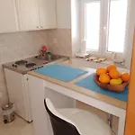 Laura - Mljet Sobra