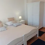 Laura - Mljet