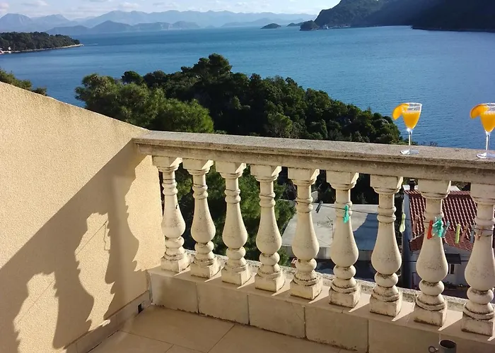 Laura - Mljet