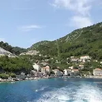 Laura - Mljet Apartment